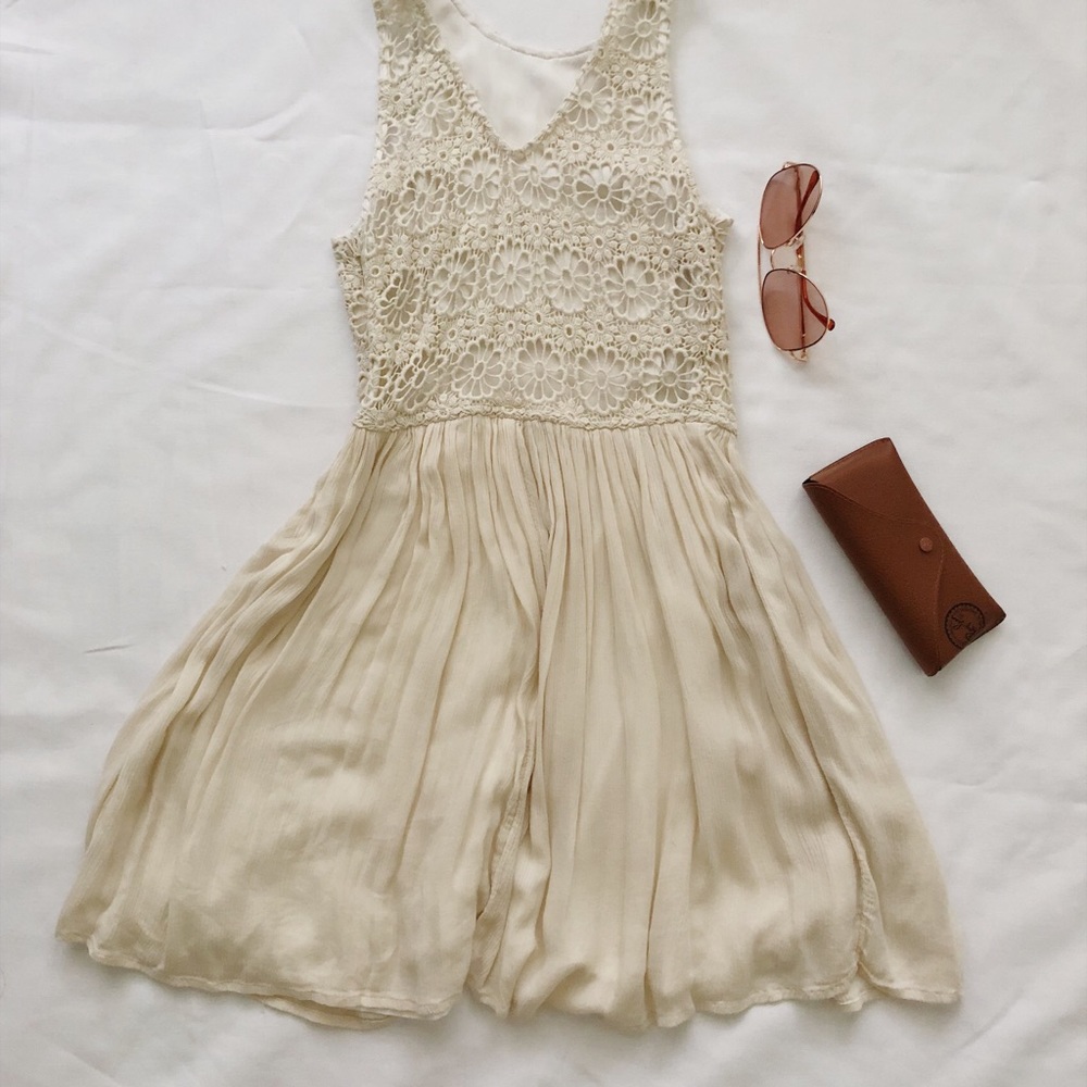 Holister lace midi dress